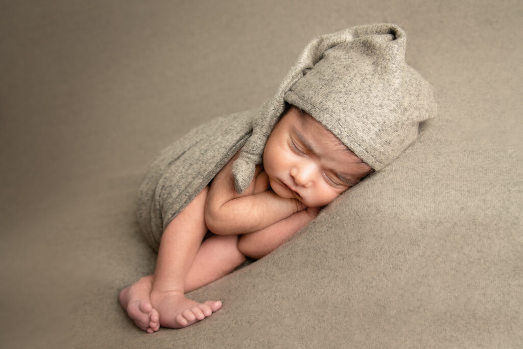 newborn photography-photographer-illinois-ingleside-studio-Lakemoor-IL-Family-chicagoland-Lake county