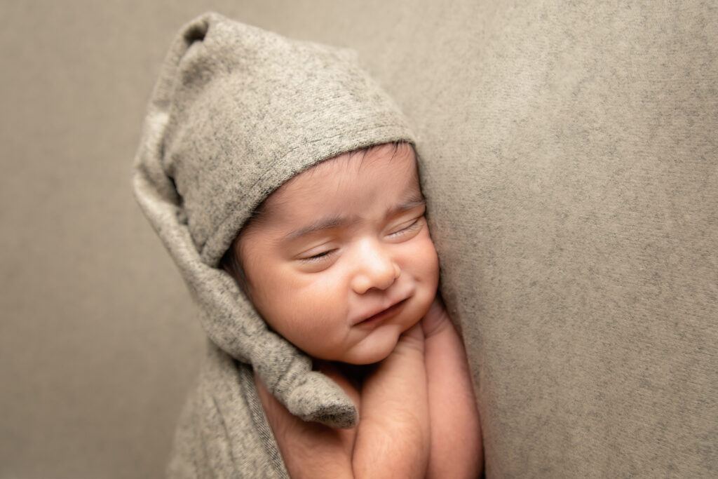 newborn photography-photographer-illinois-ingleside-studio-Lakemoor-IL-Family-chicagoland-Lake county